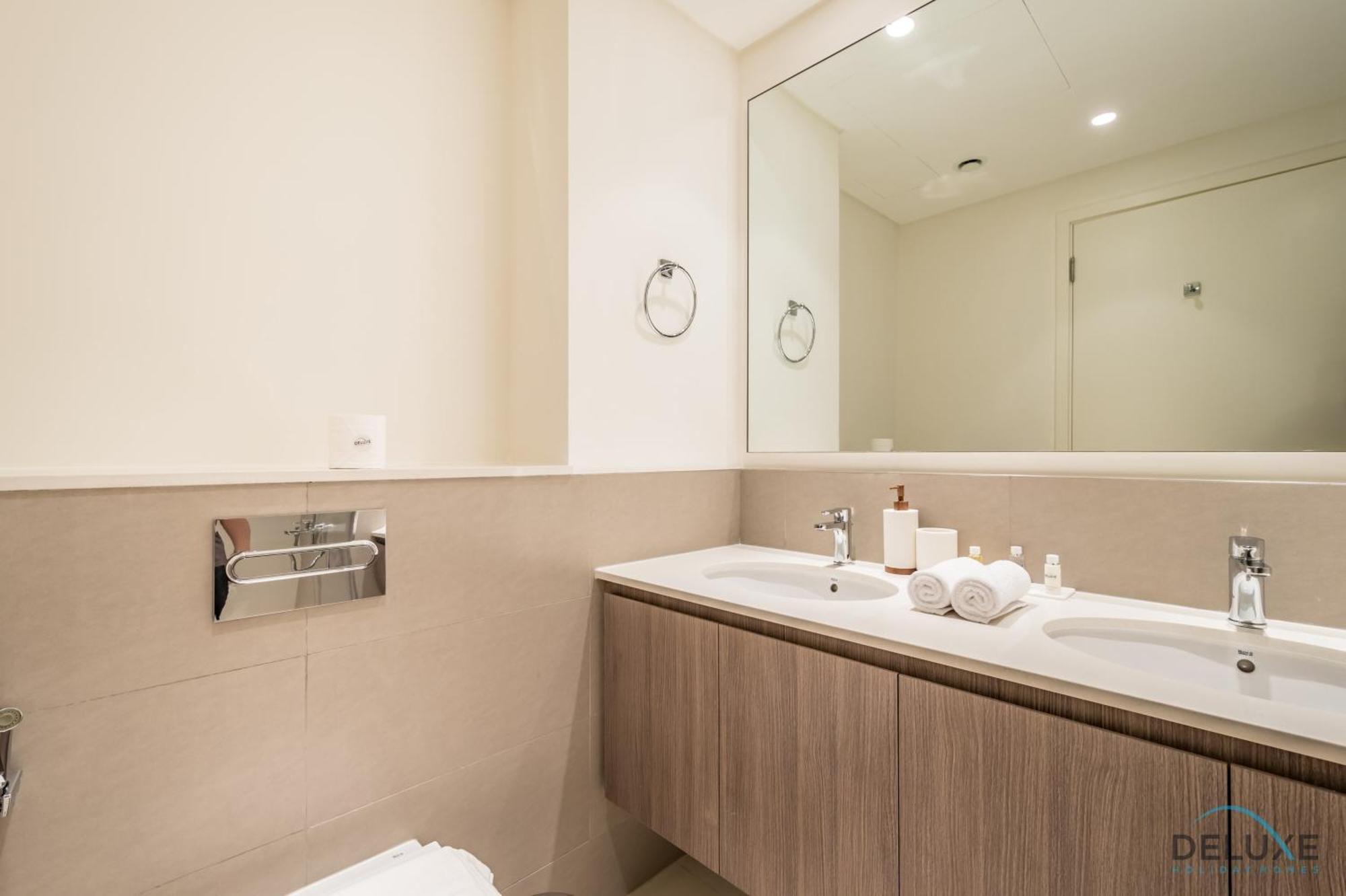 Apartment Captivating 2br In Park Ridge Tower C , Hills Estate By Deluxe Homes Dubai