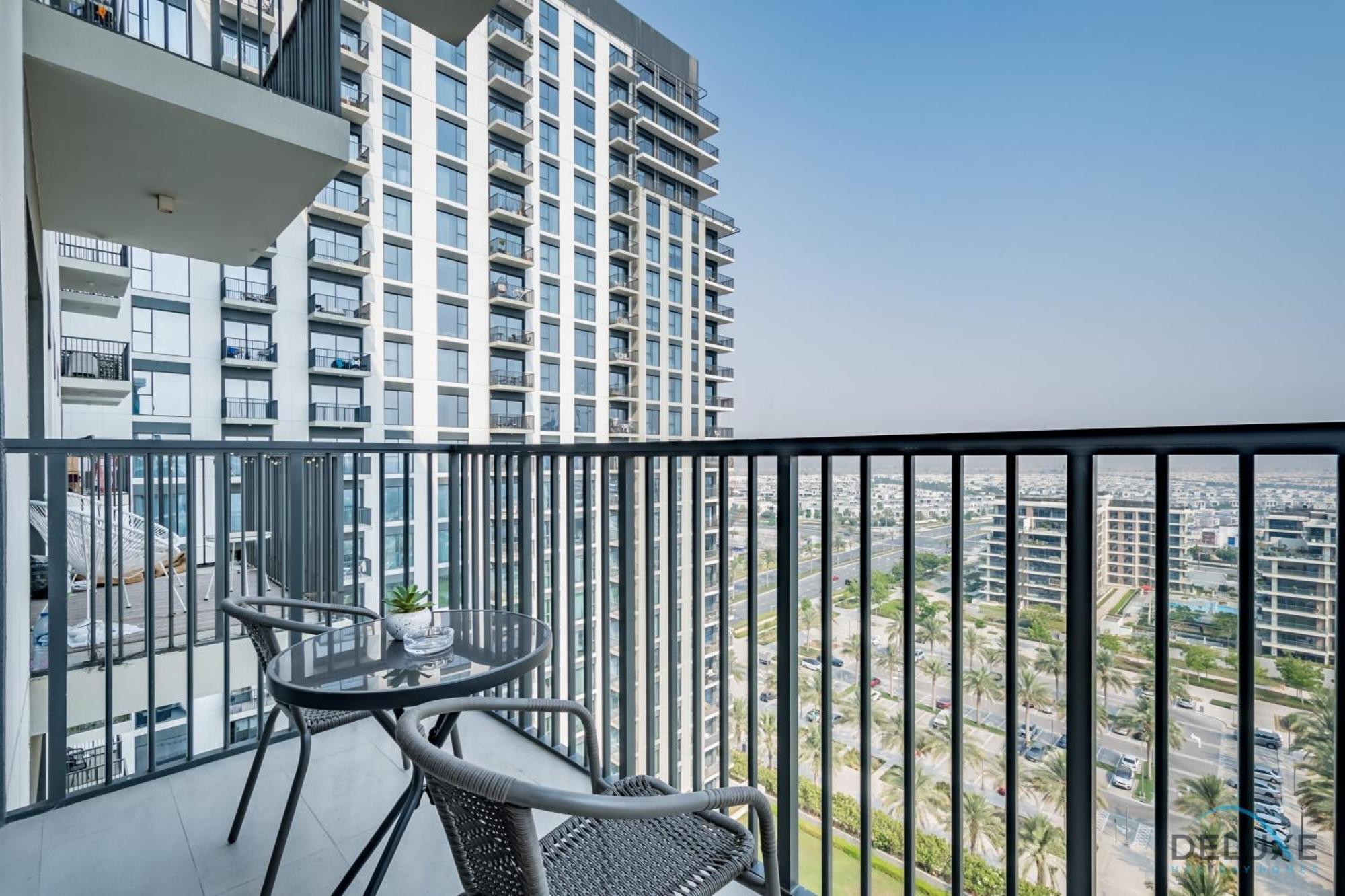 Captivating 2br In Park Ridge Tower C , Hills Estate By Deluxe Homes Apartment *