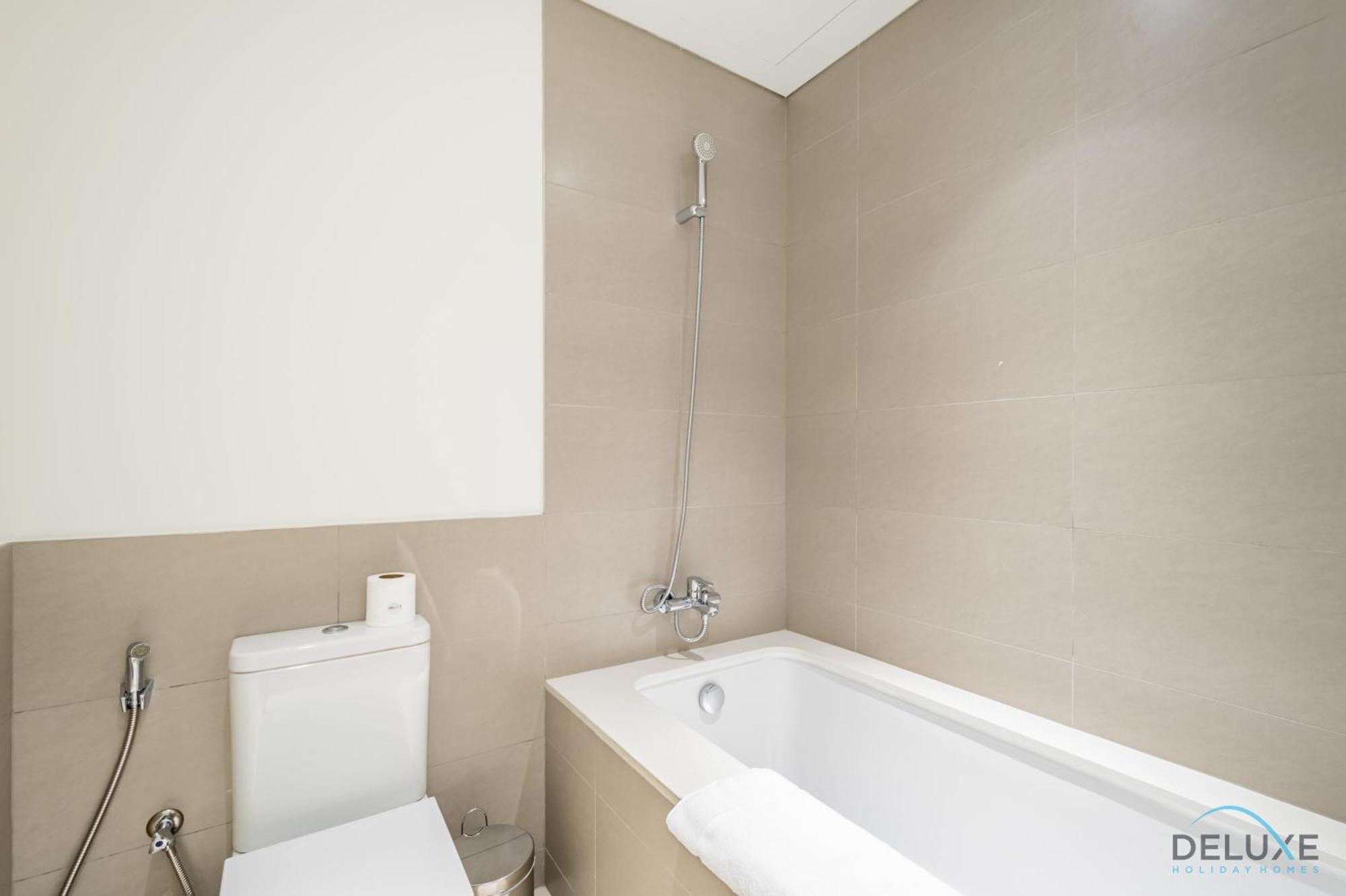 Captivating 2br In Park Ridge Tower C , Hills Estate By Deluxe Homes * Dubai