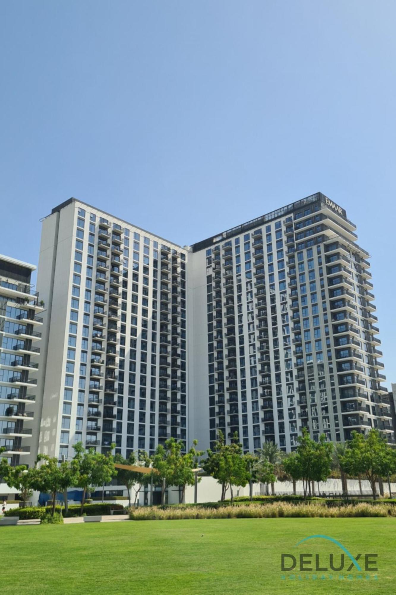 Captivating 2br In Park Ridge Tower C , Hills Estate By Deluxe Homes *